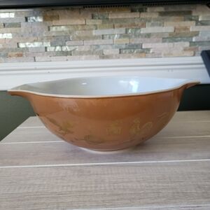 Vintage Pyrex Early‎ Americana Cinderella Nesting Mixing Bowl 4 Quarts Brown